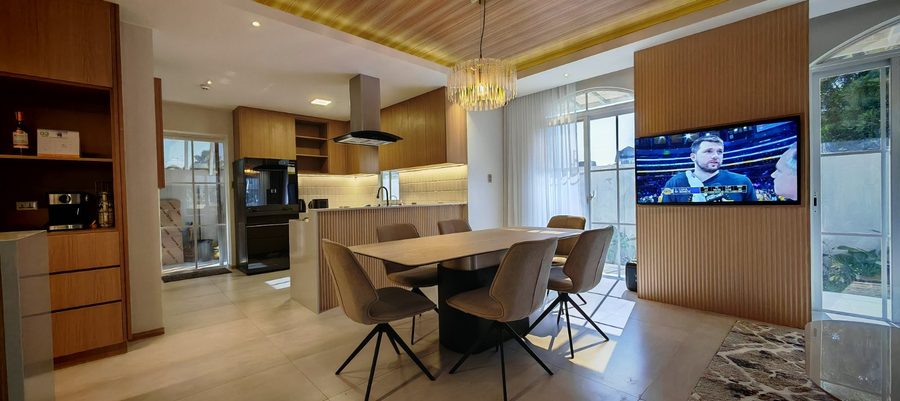 Casa Soriano — dining area